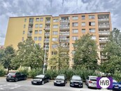 Prodej bytu, 28m2, DV, ul. Voskovcova, Praha 5 - Hlubočepy, cena cena v RK, nabízí HVB Real Estate s.r.o.