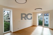 Prodej bytu 1+kk, balkon, Velešínská, Letňany, Praha, cena 6100000 CZK / objekt, nabízí 