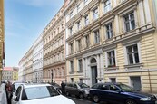 Prodej bytu 5+1 v ulici Kroftova v Praze 5, cena 12350000 CZK / objekt, nabízí 