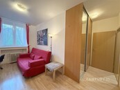 Prodej útulného tichého bytu u metra Vyšehrad, cena 5950000 CZK / objekt, nabízí 