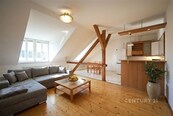 Světlý mezonet 3+kk v srdci Vinohrad, cena 22979200 CZK / objekt, nabízí CENTURY 21 Alex