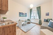 Byt po rekonstrukci 1+kk ateliér, 17,6 m2, Pražského povstání, cena 4490000 CZK / objekt, nabízí 