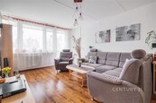 Prostorný a světlý byt 3+1 s uzavřeným balkonem a sklepem, Vackova 1541/4, Stodůlky, Praha 5 - ideální pro rodinu či pár, blízko veřejné dopravy, cena 23990 CZK / objekt / měsíc, nabízí CENTURY 21 Birdie Reality