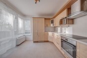 Moderní 2+1 s balkonem a garáží | 7 min od metra Rajská zahrada, cena 25000 CZK / objekt / měsíc, nabízí CENTURY 21 Dream