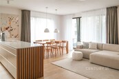 Pronájem bytu 3+kk 86 m2, Hrašeho, Praha Čimice, cena 39000 CZK / objekt / měsíc, nabízí CENTURY 21 Dream