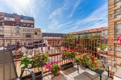 Prodej bytu 2+1 s balkonem a sklepem v Karlíně, cena 13750000 CZK / objekt, nabízí CENTURY 21 Kobler Reality
