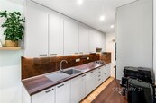 Prodej zrekonstruovaného bytu o CP 81m2 s lodžií, Praha Řepy, cena 8390000 CZK / objekt, nabízí CENTURY 21 OK Centrum