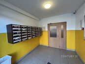Pronájem světlého bytu 3kk, 63m2, Praha Stodůlky, cena 23500 CZK / objekt / měsíc, nabízí CENTURY 21 Realitas Central Praha