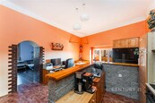 Prodej bytu 3+kk s rozlehlou terasou a balkonem v centru Uhříněvsi, cena 7980000 CZK / objekt, nabízí CENTURY 21 4fin Reality