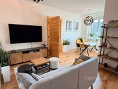 Pronájem bytu 2+kk, 50 m2 po rekonstrukci - Praha 10, Vršovice, cena 23500 CZK / objekt / měsíc, nabízí CENTURY 21 4fin Reality