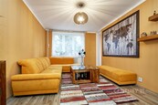 Pronájem bytu 2+1 s balkónem a sklepem, 62m2, Praha - Horní Počernice, ulice Lipí, cena 17000 CZK / objekt / měsíc, nabízí CENTURY 21 4fin Reality