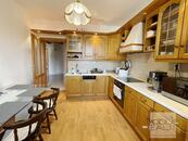 Pronájem bytu 3+1, 84 m2, Praha 4 - Michle, bez výtahu, zahrádka, MHD, volný od 1. 4. 2026, cena 31999 CZK / objekt / měsíc, nabízí 