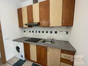 Pronájem bytu 1+1 (kuchyň bez okna), 32,5 m2, Praha 3 - Žižkov, MHD, bez výtahu , cena 15999 CZK / objekt / měsíc, nabízí 