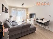 Pronájem bytu 2+kk, 52 m2, s balkonem, garážovým stáním a sklepem V Háji, Praha 7 Holešovice, cena 28000 CZK / objekt / měsíc, nabízí MAPA reality