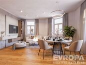 Luxusní byt 2+kk po rekonstrukci s výtahem a sklepem, cena 9998000 CZK / objekt, nabízí EVROPA realitní kancelář