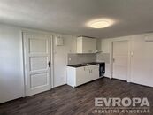 Pronájem bytu 1+1, 40 m, Hostivař, cena 20000 CZK / objekt / měsíc, nabízí EVROPA realitní kancelář