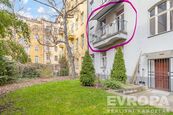 Prodej atraktivního bytu 4+kk (114 m2) s balkonem a výhledem do zeleně, v blískosti metra Anděl, cena 17350000 CZK / objekt, nabízí EVROPA realitní kancelář