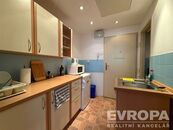 Pronájem bytu na Pankráci, 1+kk, 25m2, cena 16000 CZK / objekt / měsíc, nabízí EVROPA realitní kancelář