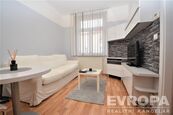 Pronájem krásného bytu 2+kk, 40m2, Praha 8, Libeň, cena 17000 CZK / objekt / měsíc, nabízí EVROPA realitní kancelář
