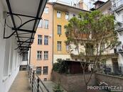 Kancelář a provozovna se zázemím 114m2 Arbesovo náměstí, Praha 5, cena 12900000 CZK / objekt, nabízí 