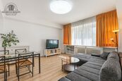 Prostorný rodinný byt 3+1 ve Vršovicích u Edenu, cena 10490000 CZK / objekt, nabízí 