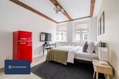 Pronájem bytu 1+kk 28 m, Praha - Žižkov, cena 25300 CZK / objekt / měsíc, nabízí Blueground