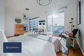 Pronájem bytu 1+kk 40 m, Praha - Žižkov, cena 21900 CZK / objekt / měsíc, nabízí Blueground