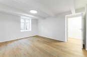 Ateliér 2+1, 62 m2, přímý vstup na zahradu, Velvarská Dejvice, dotovaná hypotéka 2,99% na 2 roky, cena 8689000 CZK / objekt, nabízí Century 21 Synergy
