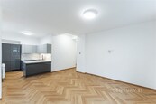 Kompletně zrekonstruovaný byt 3kk, 86 m2, pod Ořechovou, Dejvice, cena 15989000 CZK / objekt, nabízí Century 21 Synergy