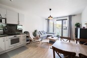 Pronájem krásného bytu 2+kk 59.5 m2 s garážovým stáním a sklepem, Praha - Žižkov, cena 30000 CZK / objekt / měsíc, nabízí Century 21 Synergy