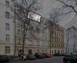 Světlý byt 2+kk s výtahem a sklepem v prestižní lokalitě Praha Vinohrady, cena 19700 CZK / objekt / měsíc, nabízí Moje Makléřka