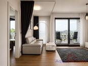 Pronájem exkluzivního bytu 2+kk s balkonem a výhledem na Vltavu | Praha 8 Libeň | DOCK Marina Boul, cena 40000 CZK / objekt / měsíc, nabízí AQUA realty s.r.o.