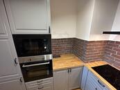 Prodej bytu 2+1 50 m s balkonem, sklepem a GS, cena 11900000 CZK / objekt, nabízí Noblesse Homes