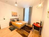 GLJ Partners nabízí k pronájmu plně zařízený byt 1+kk v atraktivní lokalitě Praha 2 - Nové Město, cena 20000 CZK / objekt / měsíc, nabízí GLJ Partners