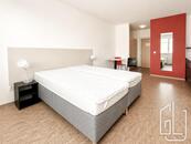 Pronájem byty 1+kk, 27m2, Praha 5 - Smíchov, cena 14000 CZK / objekt / měsíc, nabízí GLJ Partners