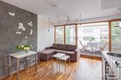 Pronájem 2+kk, 50 m2, Praha 5 - Smíchov Deluxe 41, cena 35000 CZK / objekt / měsíc, nabízí GLJ Partners