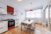 Pronájem 3+1, 95 m2, Záhřebská, Praha - Vinohrady, cena 42800 CZK / objekt / měsíc, nabízí GLJ Partners