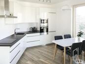 Pronájem bytu 2+kk, Praha 6 - Adamova , cena 28000 CZK / objekt / měsíc, nabízí GLJ Partners