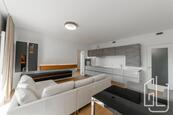Pronájem bytu 2kk - Rohan City, Praha 8 - Karlín, Sokolova, cena 36000 CZK / objekt / měsíc, nabízí GLJ Partners