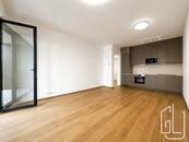 GLJ Partners Vám exkluzivně nabízí k pronájmu moderní byt o dispozici 2+kk a celkové ploše 116 m2, cena 27000 CZK / objekt / měsíc, nabízí GLJ Partners