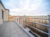 Pronájem luxusního bytu 1+kk s terasou na náměstí Jiřího z Lobkovic, Praha 3 - Vinohrady, zařízený, cena 7900000 CZK / objekt, nabízí Altoja Living, s.r.o.