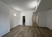 Pronájem atelieru 1+1, 40m2, Praha 4 - Nusle, cena 19900 CZK / objekt / měsíc, nabízí 