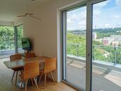 Pronájem bytu 2+kk, 60m2 s velkou terasou 30 m2, Praha 5 Smíchov, cena 33500 CZK / objekt / měsíc, nabízí Smart Relo s.r.o.