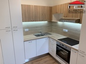 INVESTIČNÍ BYT V OV, 2 JEDNOTKY - VÝNOS 4,5 % , Praha 5 Lochkov, cena 9250000 CZK / objekt, nabízí 