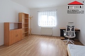 Pronájem bytu 2+1, 54 m2, v rodinném domě ve Kbelích, cena 19500 CZK / objekt / měsíc, nabízí I.E.T. Reality s.r.o. Praha