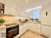 Podnájem, byty/3+1, 83.44 m2, Pod dálnicí 1282/1, Michle, 14000 Praha 4 [ID 78947], cena 28000 CZK / objekt / měsíc, nabízí 