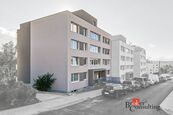 Pronájem bytu 2+1 s lodžií Praha 4 Modřany, ul. K Otočce 53 m, cena 24400 CZK / objekt / měsíc, nabízí Realityspolu