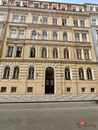 Prodej cihlového bytu3+1, 96 m2 v historické části Smíchova, cena 15000000 CZK / objekt, nabízí 