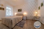 Pronájem zařízeného, klimatizovaného bytu 2+1 po rekonstrukci, 56 m + terasa, metro =A= Anděl, cena 29500 CZK / objekt / měsíc, nabízí 