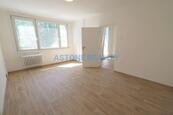 Byt 3+1/L, 68 m2 k pronájmu, Praha 10 - Strašnice, ul. Pod strání, cena 24000 CZK / objekt / měsíc, nabízí ASTONE Reality